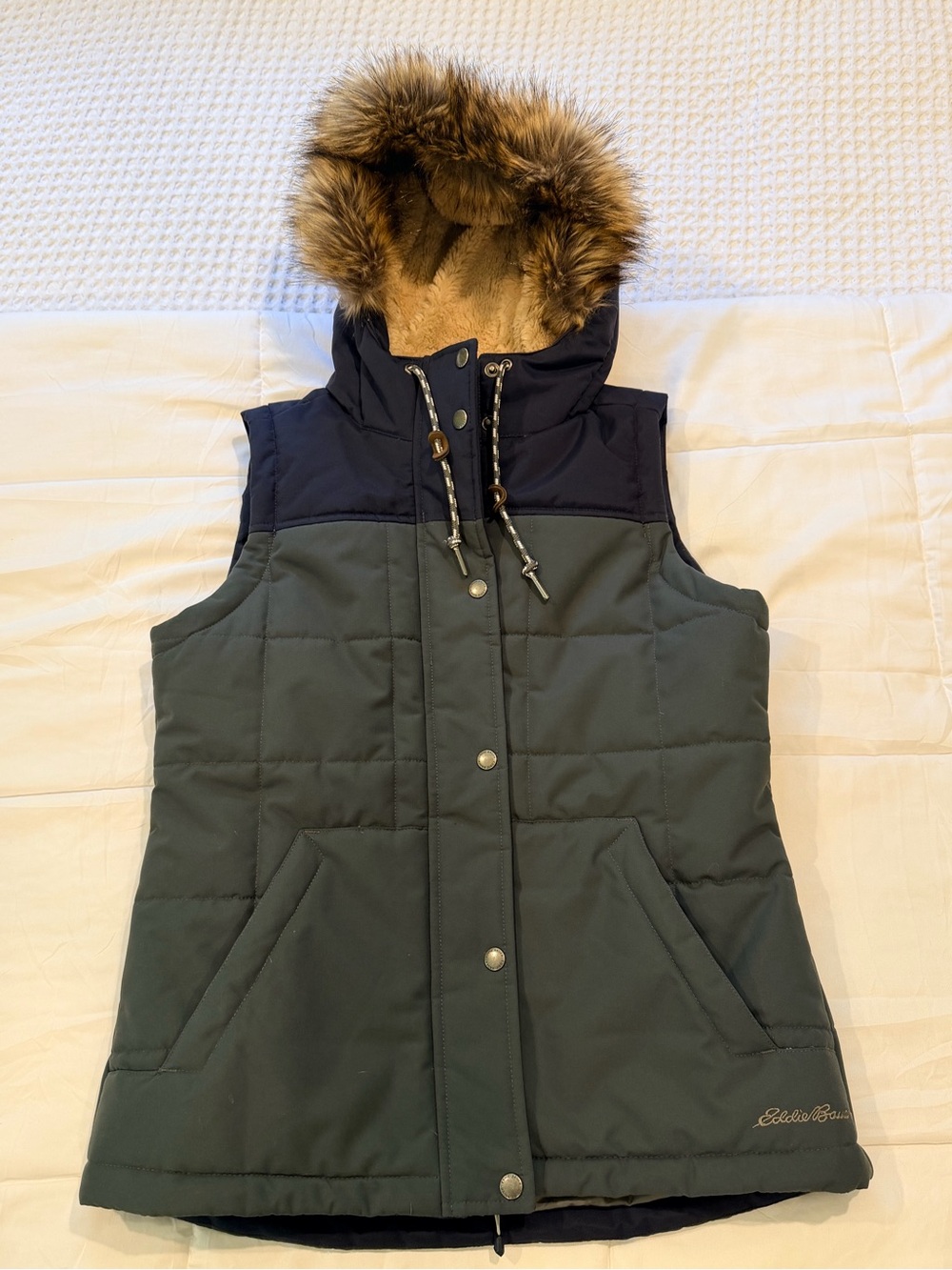 Eddie Bauer Women’s Small Two Tone Vest